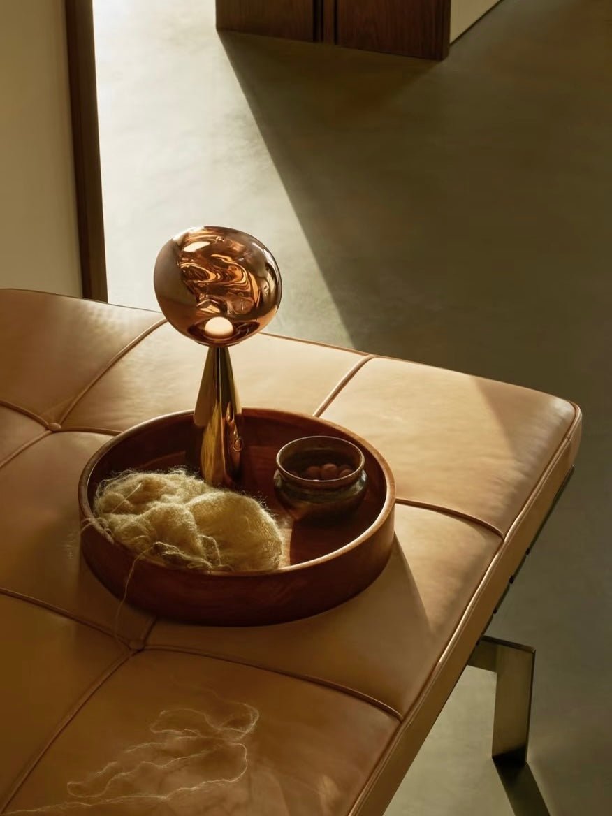 Melt Bærbar Dimbar LED Bordlampe - Moderne Nordisk Sengelampe